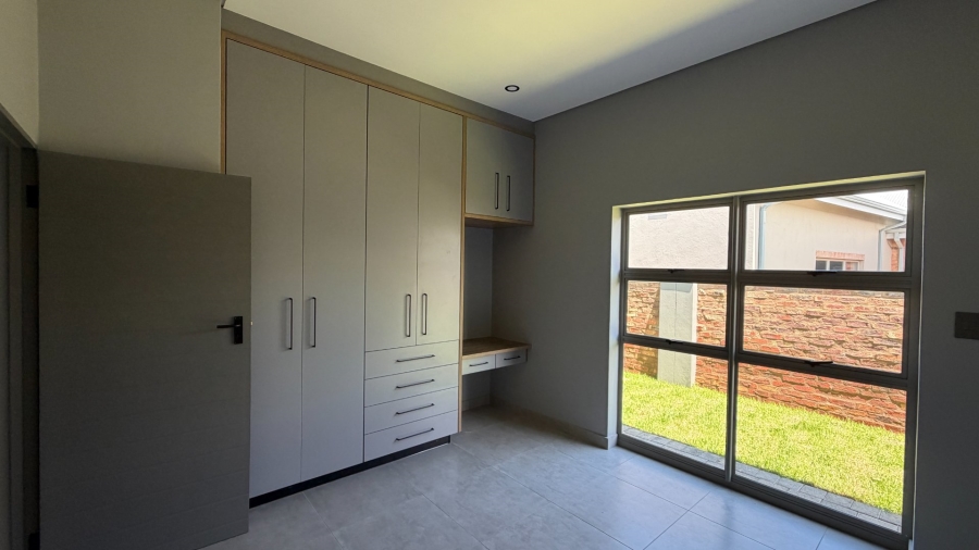  Bedroom Property for Sale in Vyfhoek A H North West